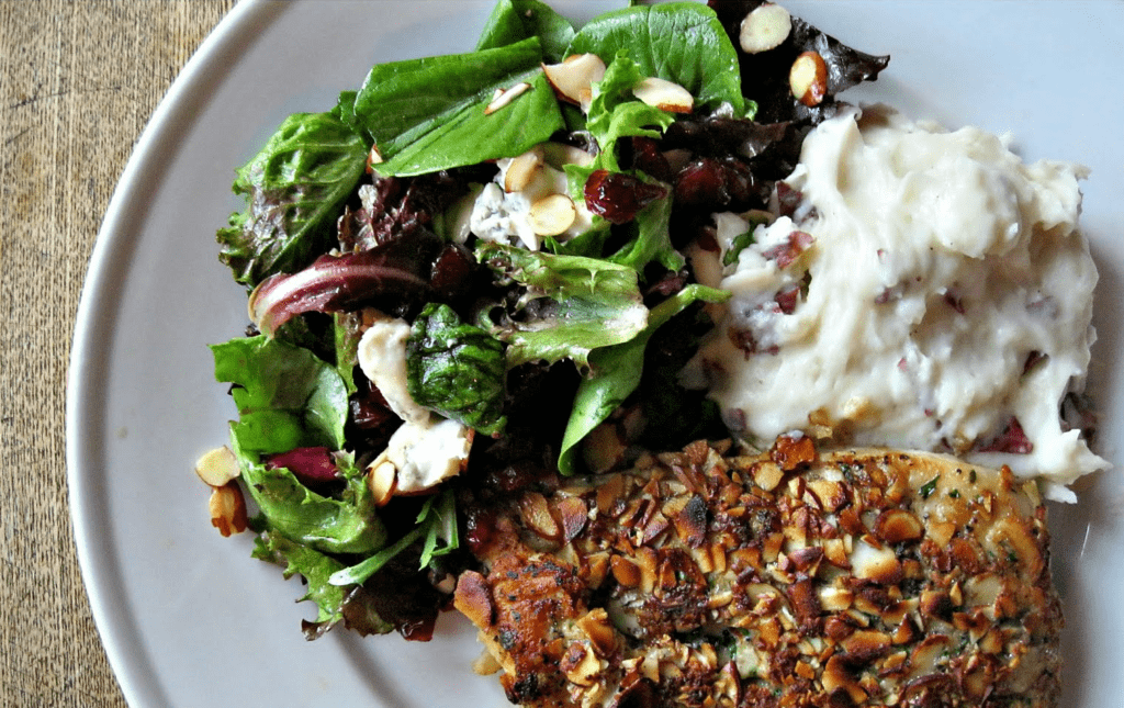 Gorgonzola Almond And Cranberry Field Green Salad A Musing Foodie