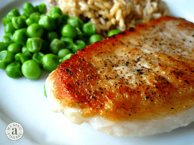 Serve these juicy 8 Minute Pork Chops with peas and Minute® Ready to Serve Whole Grain Brown Rice on the side.