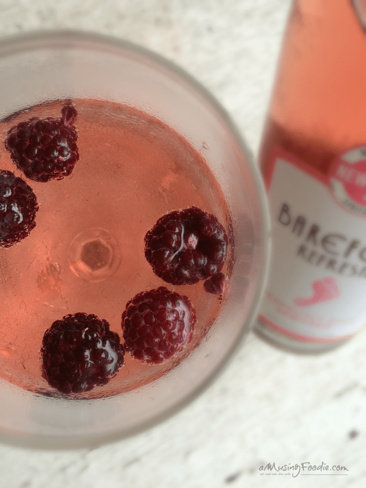 Barefoot Refresh is a vibrant, light-bodied spritzer that’s perfect to serve at fun, summertime occasions in celebration of ‘Spritzer Season!’