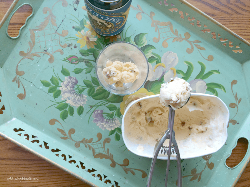 Butter Pecan Root Beer Floats