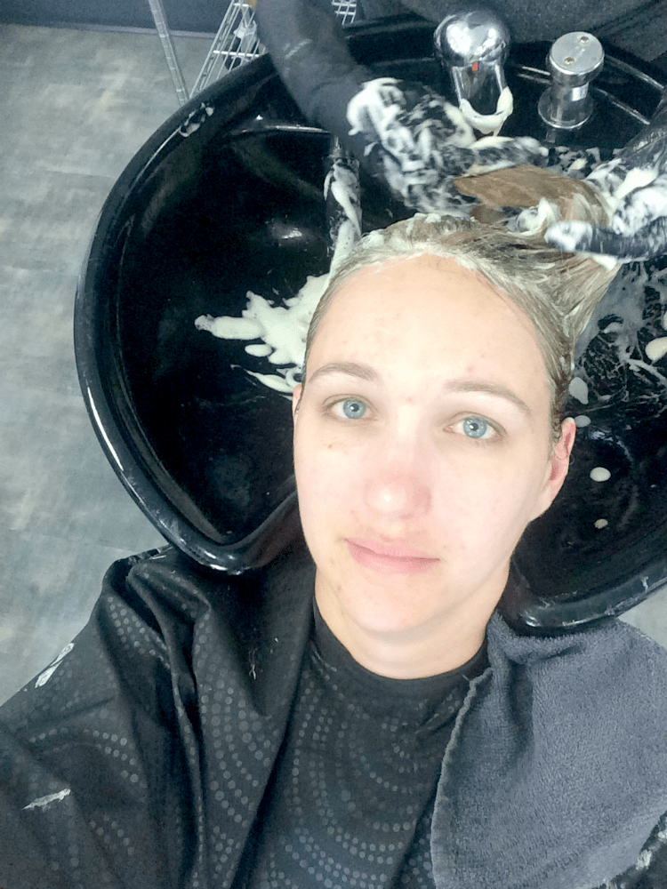 Getting a hair makeover by celebrity stylist Johnny Wright is one of those "right place; right time" opportunities.