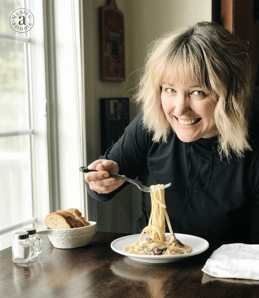 Enjoy a vegan fettuccine alfredo, full of savory sautéed mushrooms, that's just as creamy and comforting as a classic recipe.