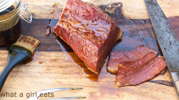 Even though most folks think about corned beef recipes in March thanks to St. Patrick's Day, corned beef makes for a yummy meal any time of the year! Try this triple whisky glazed corned beef from whatagirleats.com!