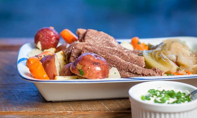 Even though most folks think about corned beef recipes in March thanks to St. Patrick's Day, corned beef makes for a yummy meal any time of the year! Try this corned beef recipe from thesusanwilliams.com!