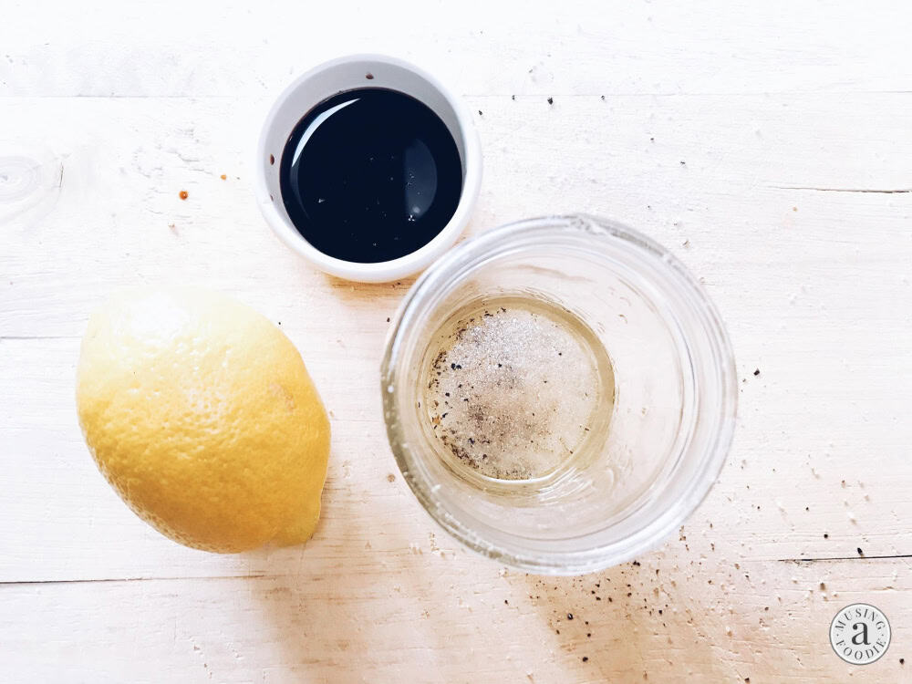 Fresh lemon, balsamic vinegar and Mazola Corn Oil seasoned with salt, pepper and garlic powder.